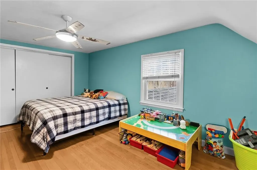 261 Glen Hills Drive Cranston RI 02920