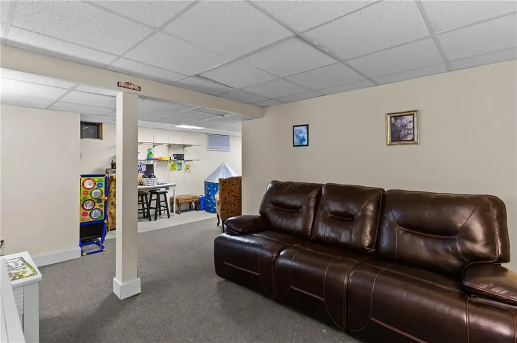 261 Glen Hills Drive Cranston RI 02920