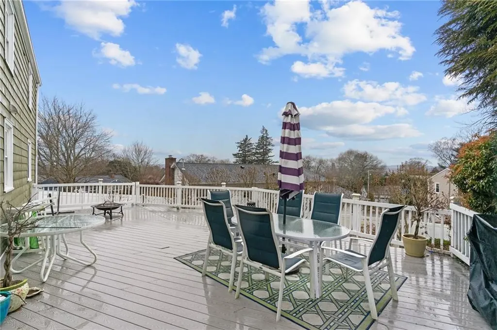 261 Glen Hills Drive Cranston RI 02920