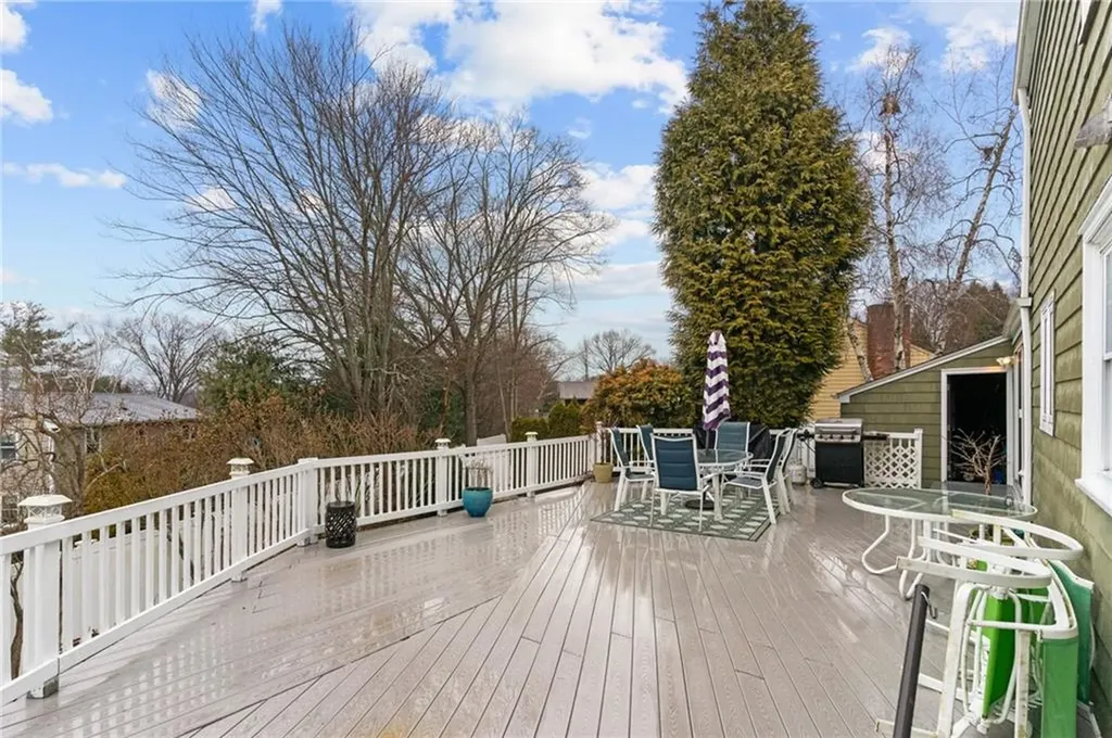 261 Glen Hills Drive Cranston RI 02920
