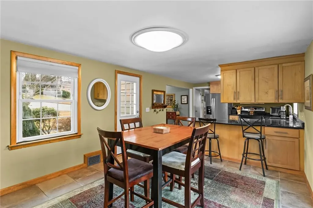 261 Glen Hills Drive Cranston RI 02920