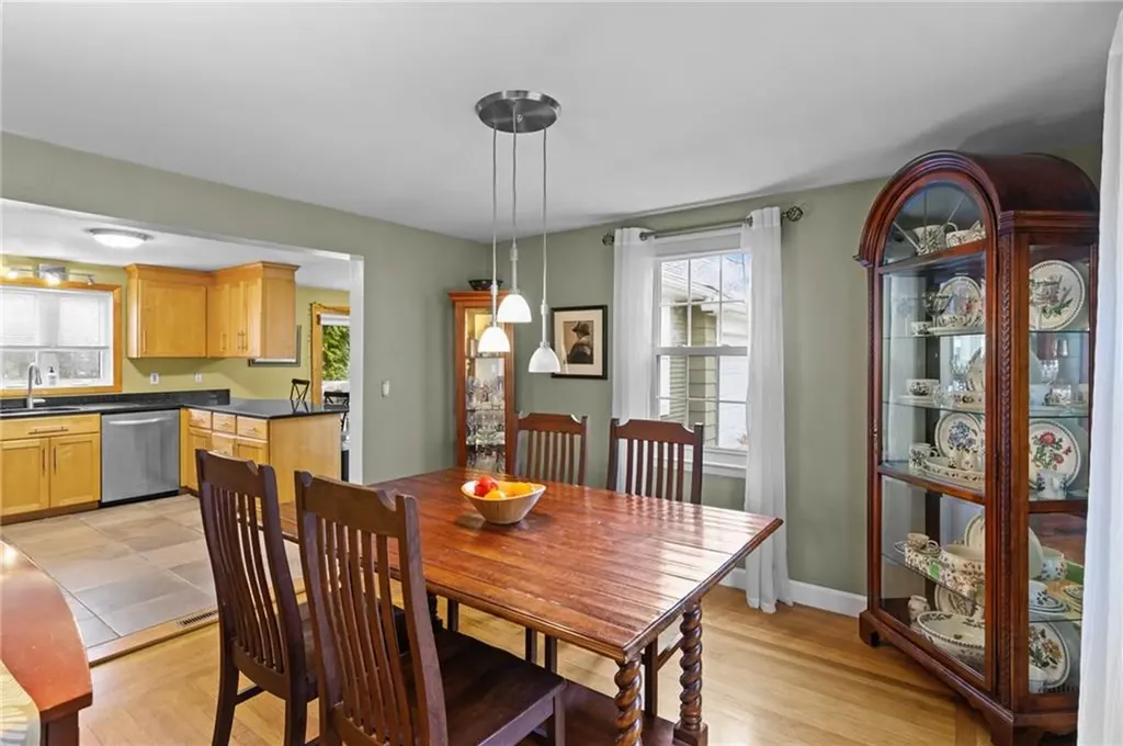 261 Glen Hills Drive Cranston RI 02920