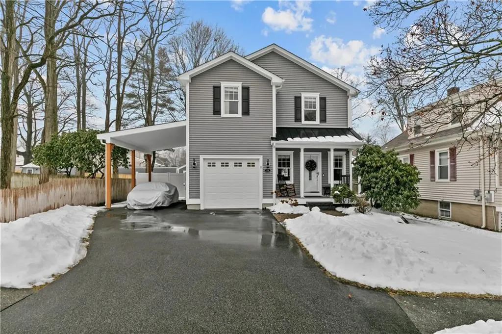 28 Bradford Street Warren RI 02885