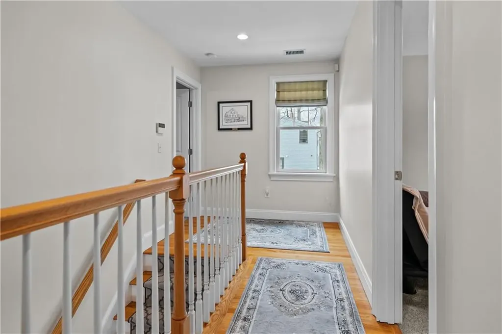 28 Bradford Street Warren RI 02885