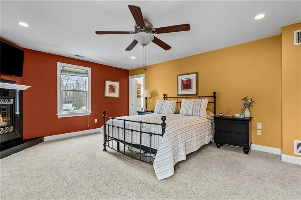 28 Bradford Street Warren RI 02885