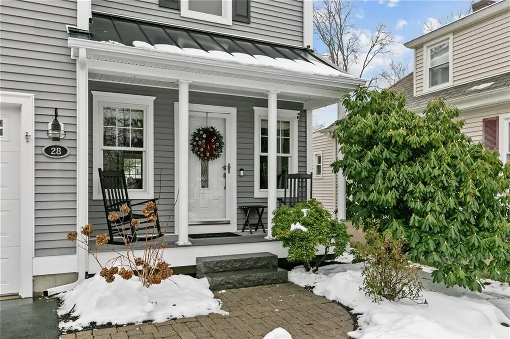 28 Bradford Street Warren RI 02885