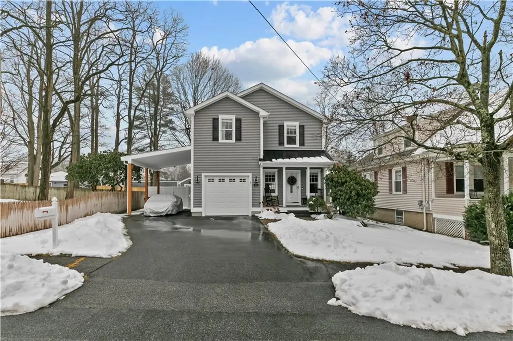 28 Bradford Street Warren RI 02885