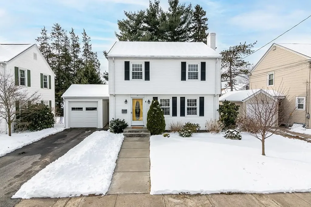 11 Bradford Road Cranston RI 02910