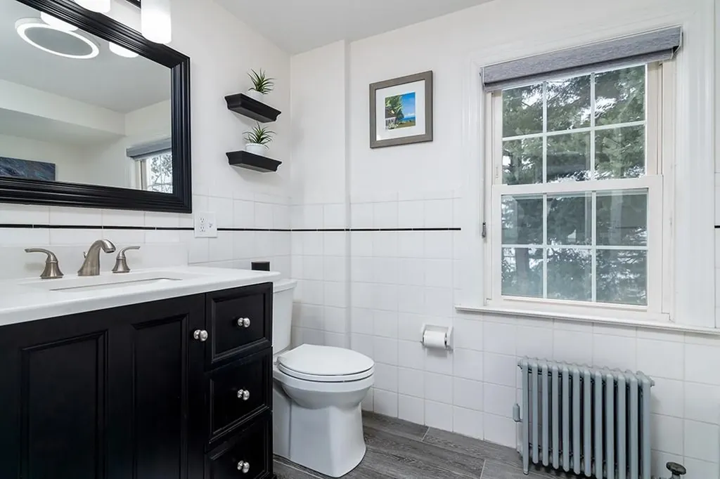 11 Bradford Road Cranston RI 02910