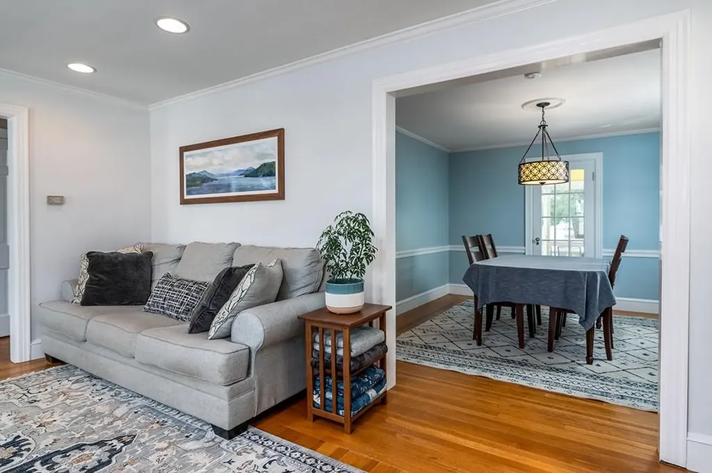 11 Bradford Road Cranston RI 02910