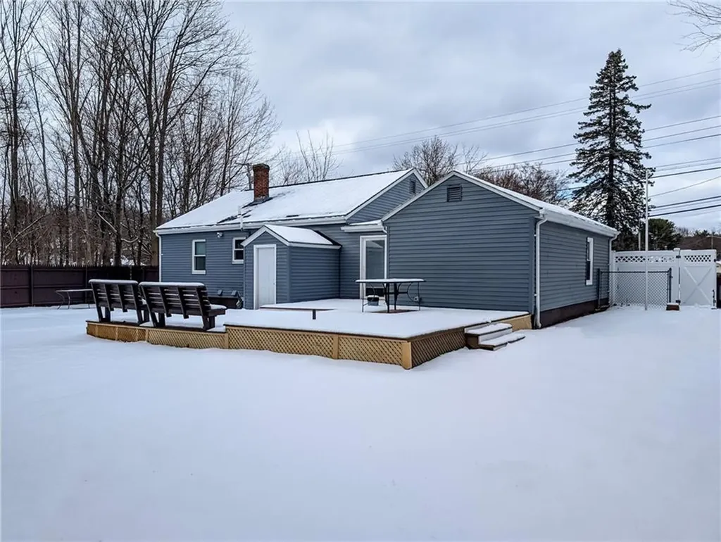 881 Cass Avenue Woonsocket RI 02895