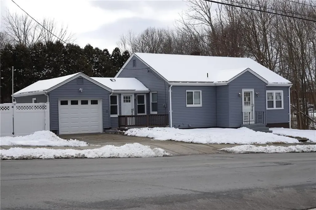 881 Cass Avenue Woonsocket RI 02895