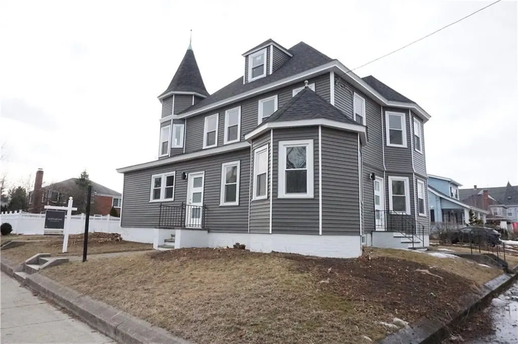 631 Pontiac Avenue Cranston RI 02910