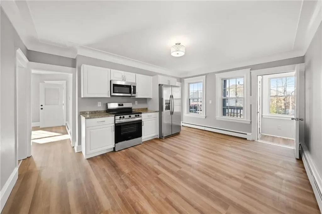 18 Aylsworth Avenue Woonsocket RI 02895