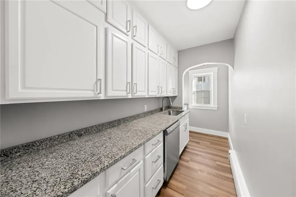 18 Aylsworth Avenue Woonsocket RI 02895
