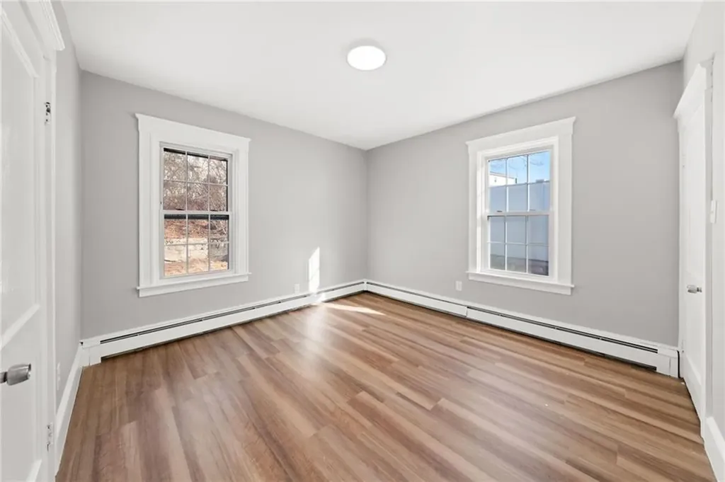 18 Aylsworth Avenue Woonsocket RI 02895