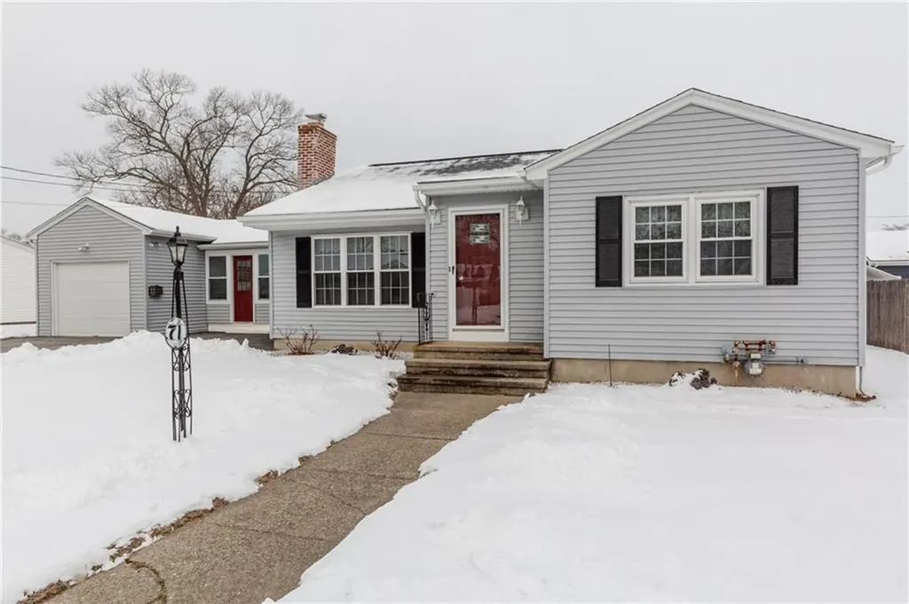 71 Brookfield Drive Cranston RI 02920