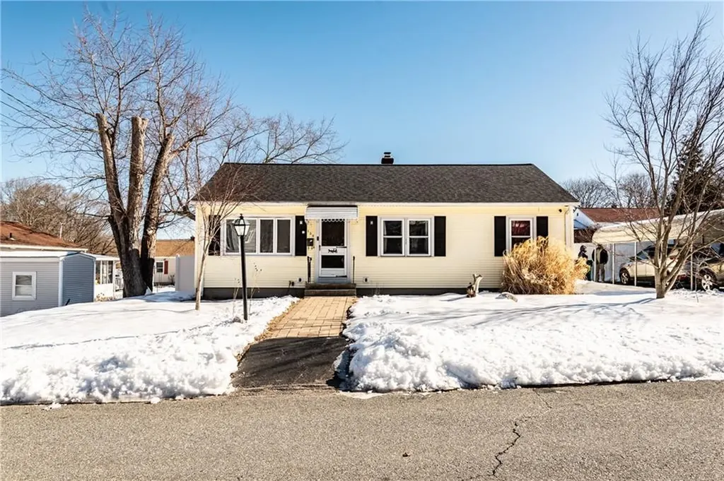 139 Flora Avenue Woonsocket RI 02895