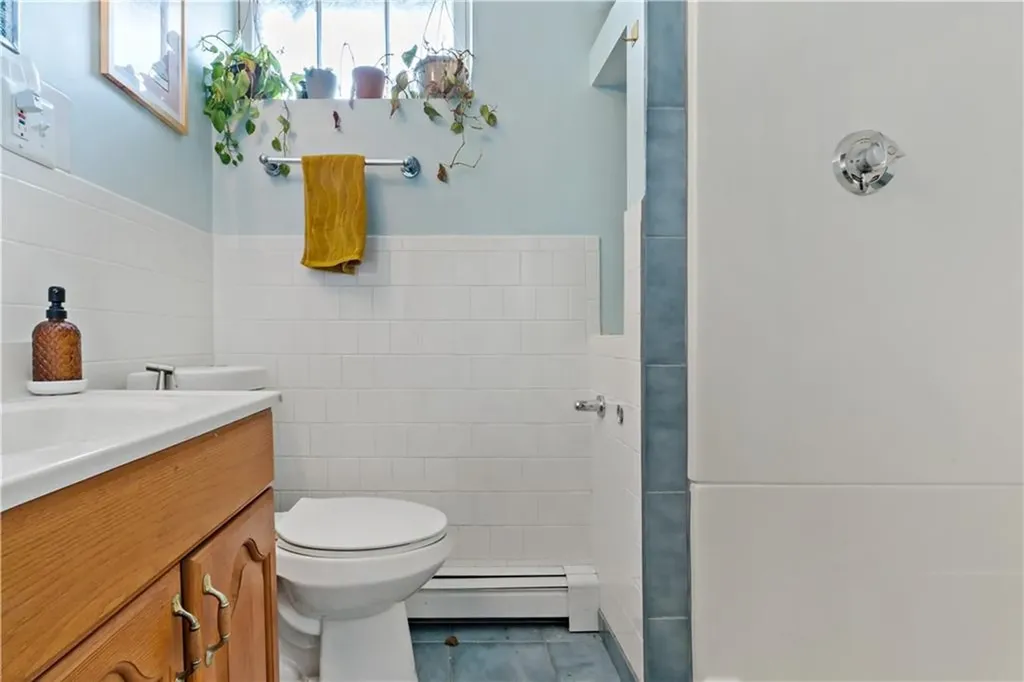 106 Argol Street Providence RI 02904