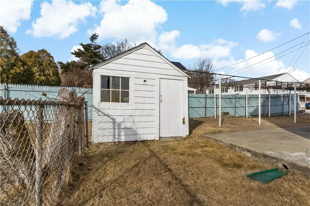 106 Argol Street Providence RI 02904