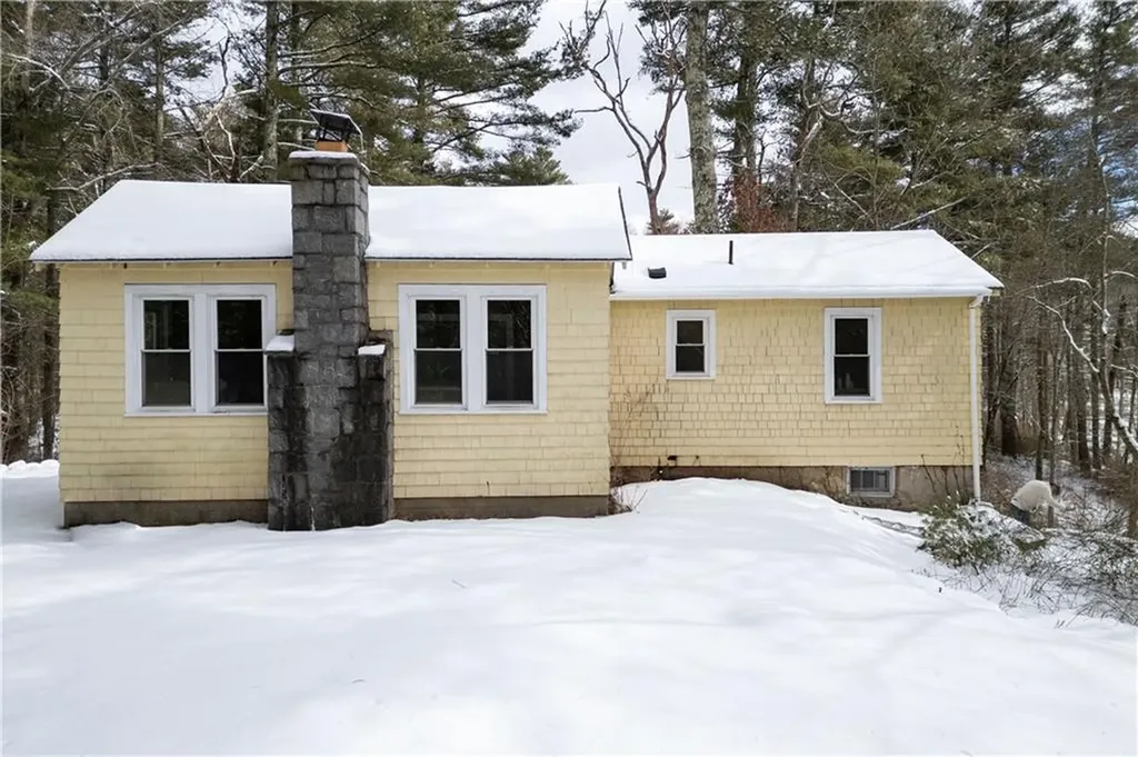 139 A Foster Center Road Foster RI 02825