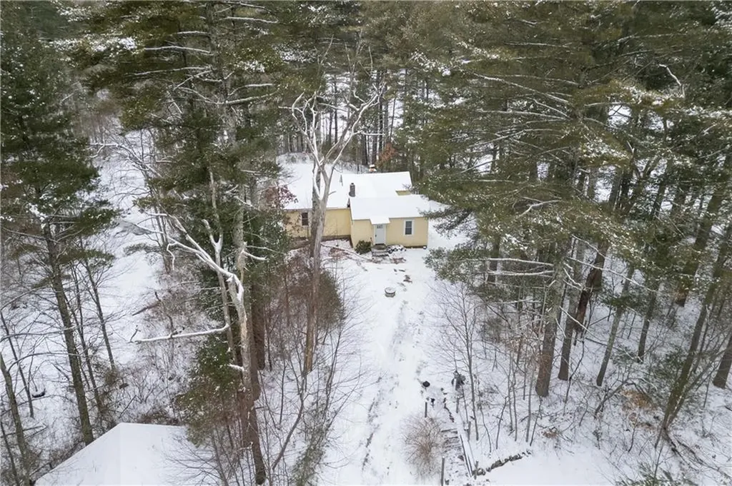 139 A Foster Center Road Foster RI 02825