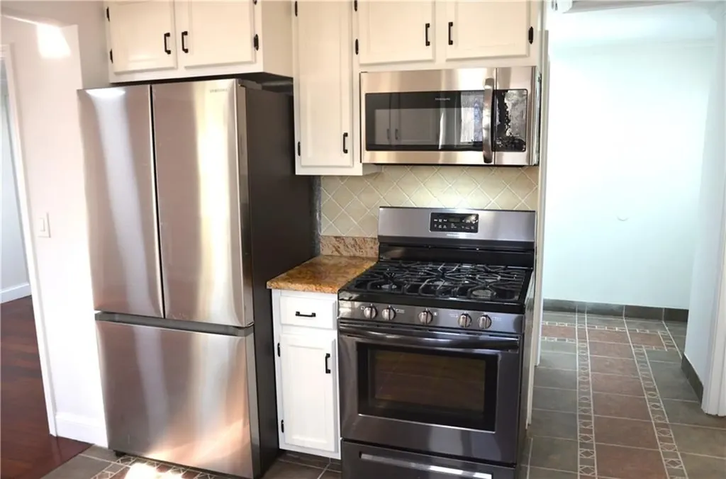 254 Byron Boulevard Warwick RI 02888