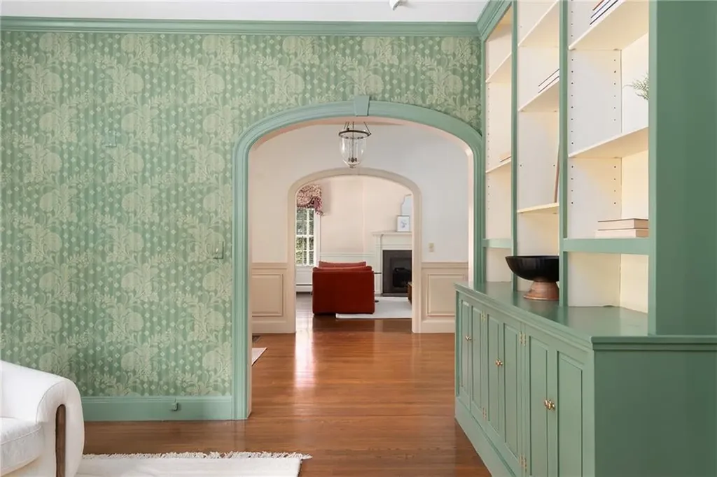 303 Laurel Avenue Providence RI 02906