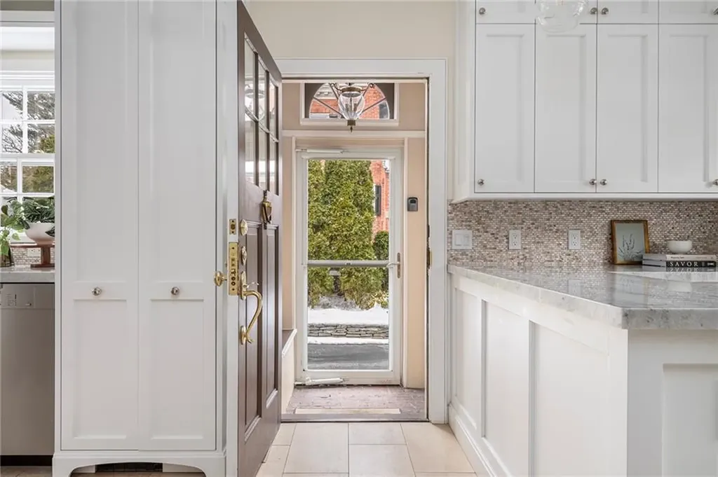 303 Laurel Avenue Providence RI 02906