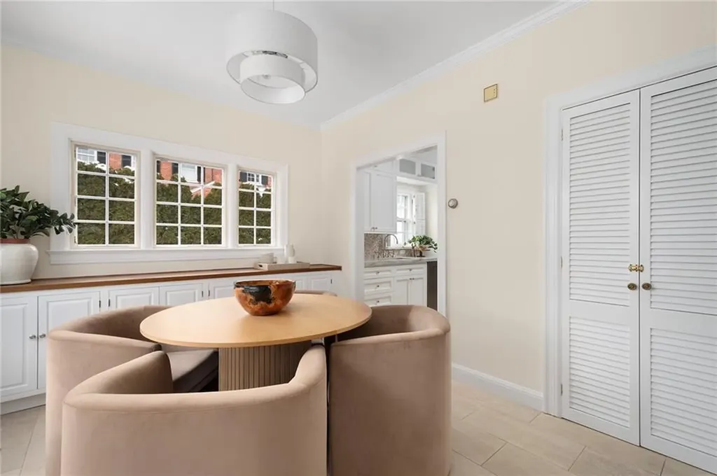 303 Laurel Avenue Providence RI 02906