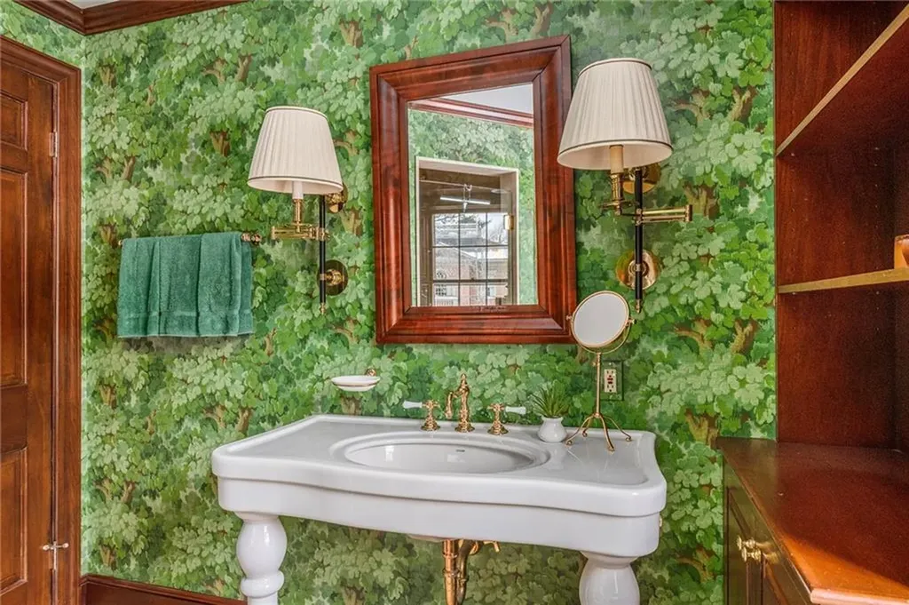 303 Laurel Avenue Providence RI 02906