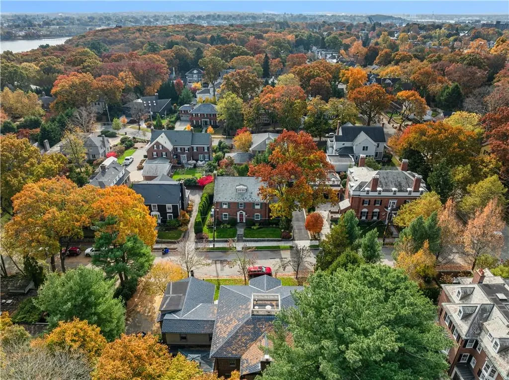 303 Laurel Avenue Providence RI 02906