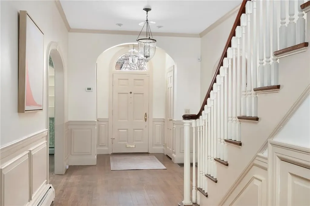 303 Laurel Avenue Providence RI 02906