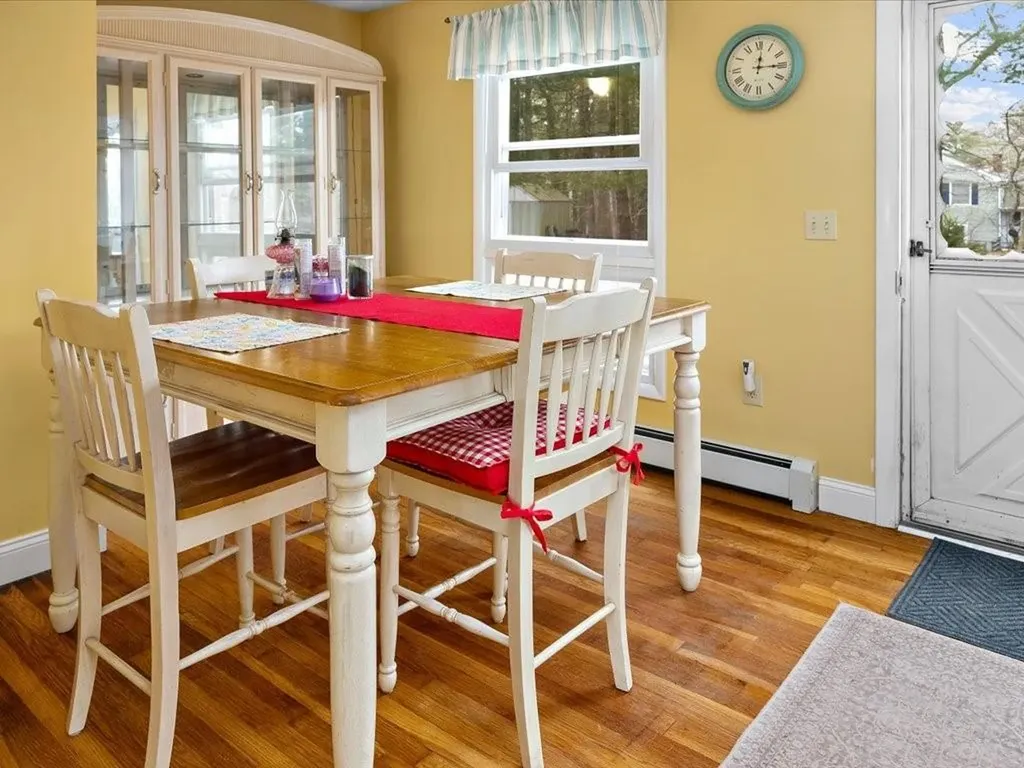 38 Old Post Road Westerly RI 02891