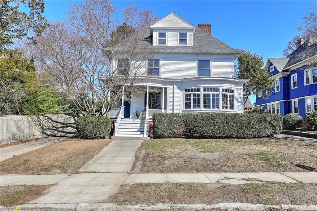 24 Alumni Avenue Providence RI 02906