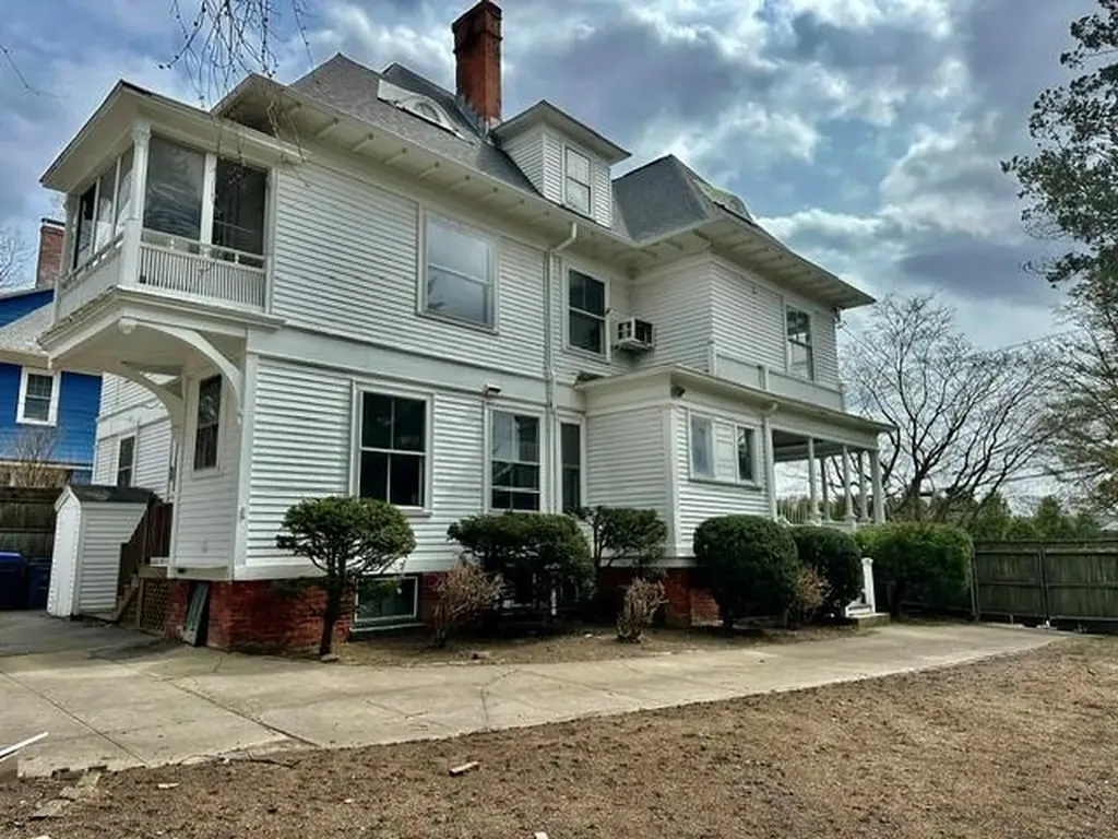 24 Alumni Avenue Providence RI 02906