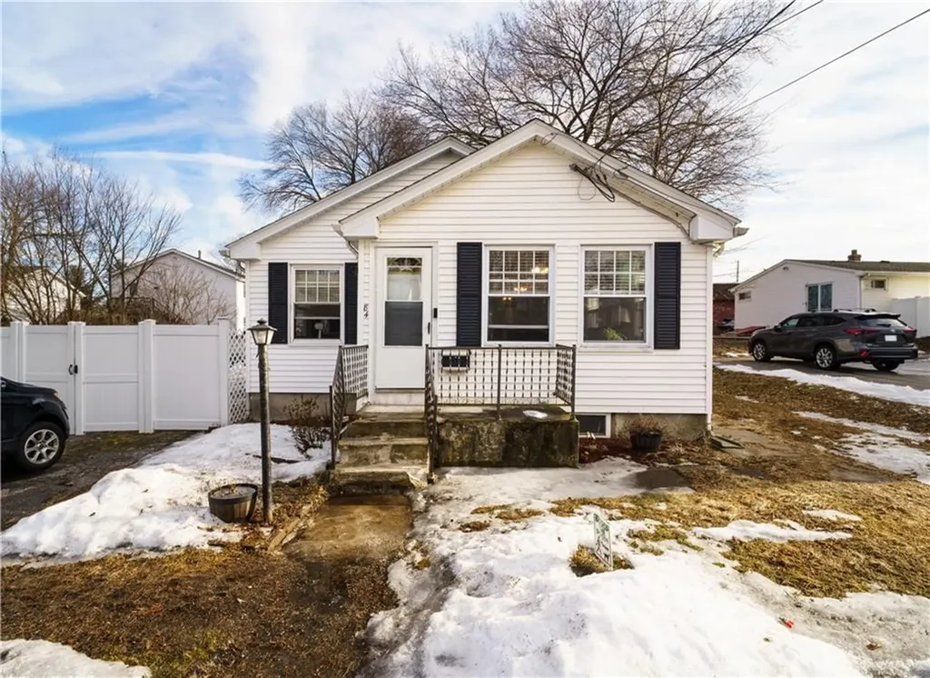 84 Cedar Street Johnston RI 02919
