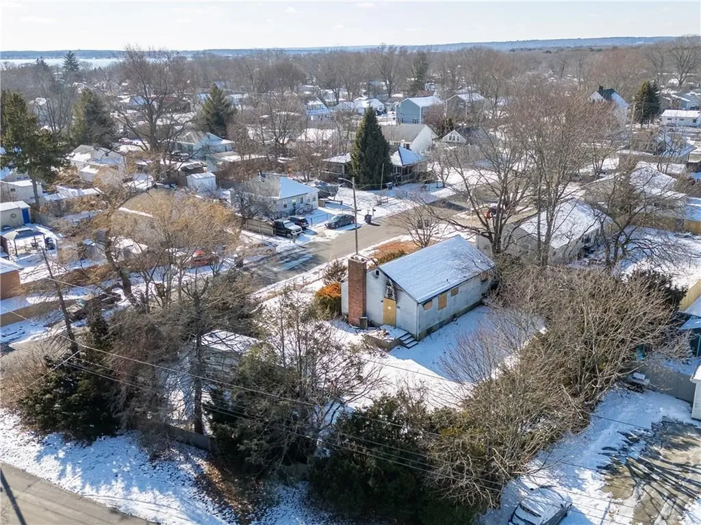 7 Holt Street Warwick RI 02889
