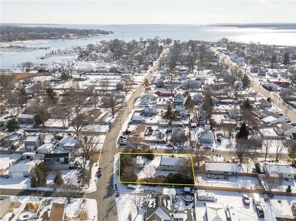 7 Holt Street Warwick RI 02889