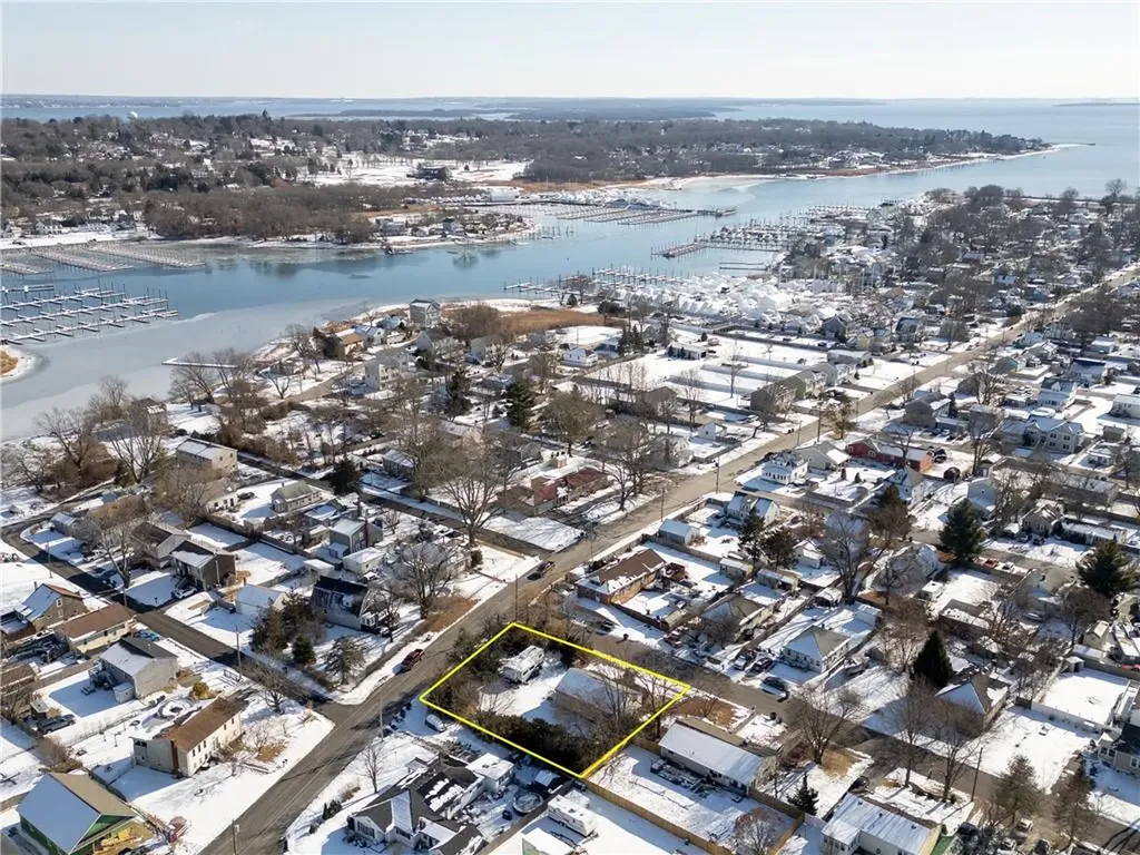 7 Holt Street Warwick RI 02889