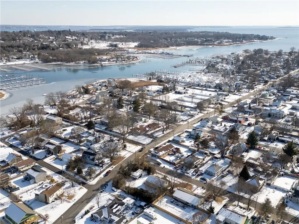 7 Holt Street Warwick RI 02889