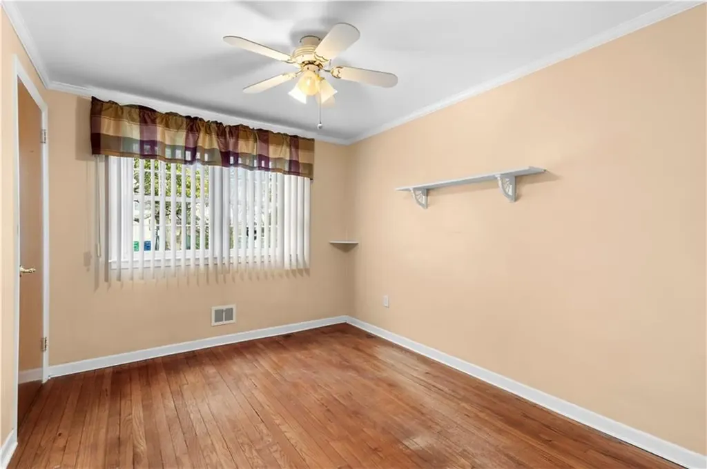 3 Hope Avenue Warwick RI 02889