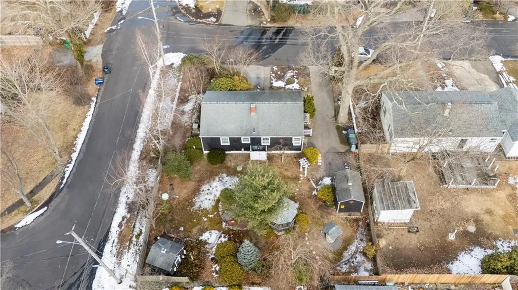 3 Hope Avenue Warwick RI 02889