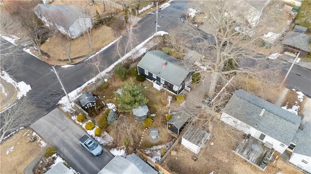 3 Hope Avenue Warwick RI 02889