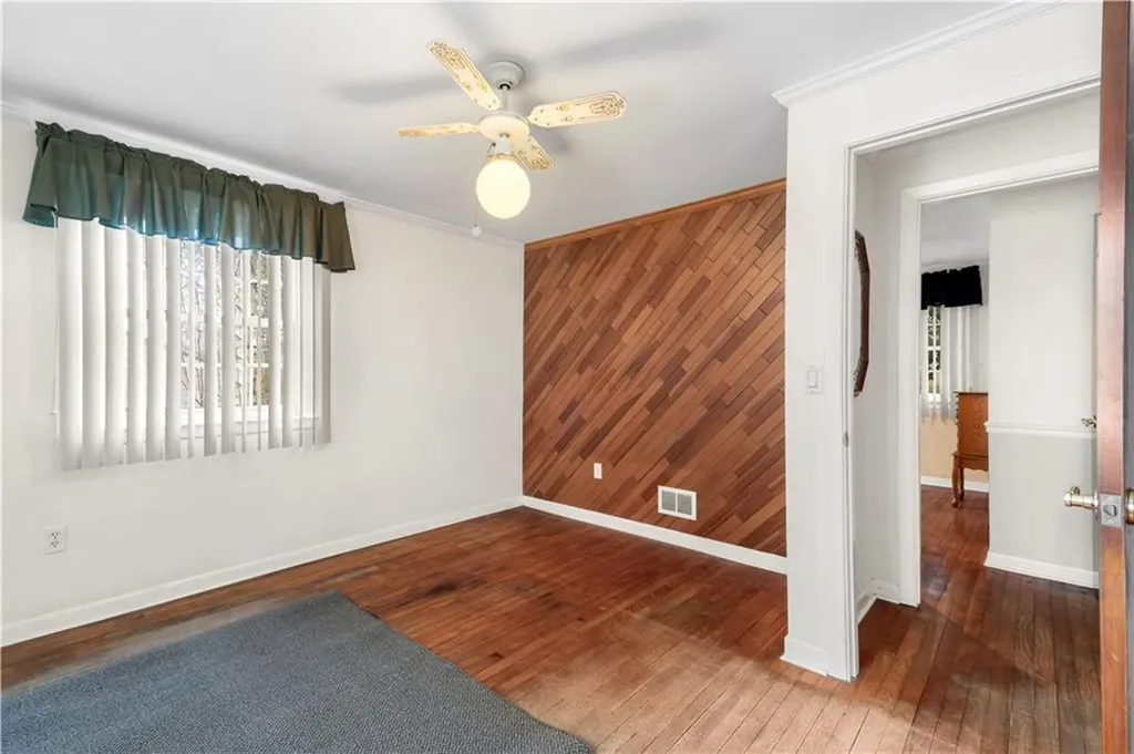 3 Hope Avenue Warwick RI 02889