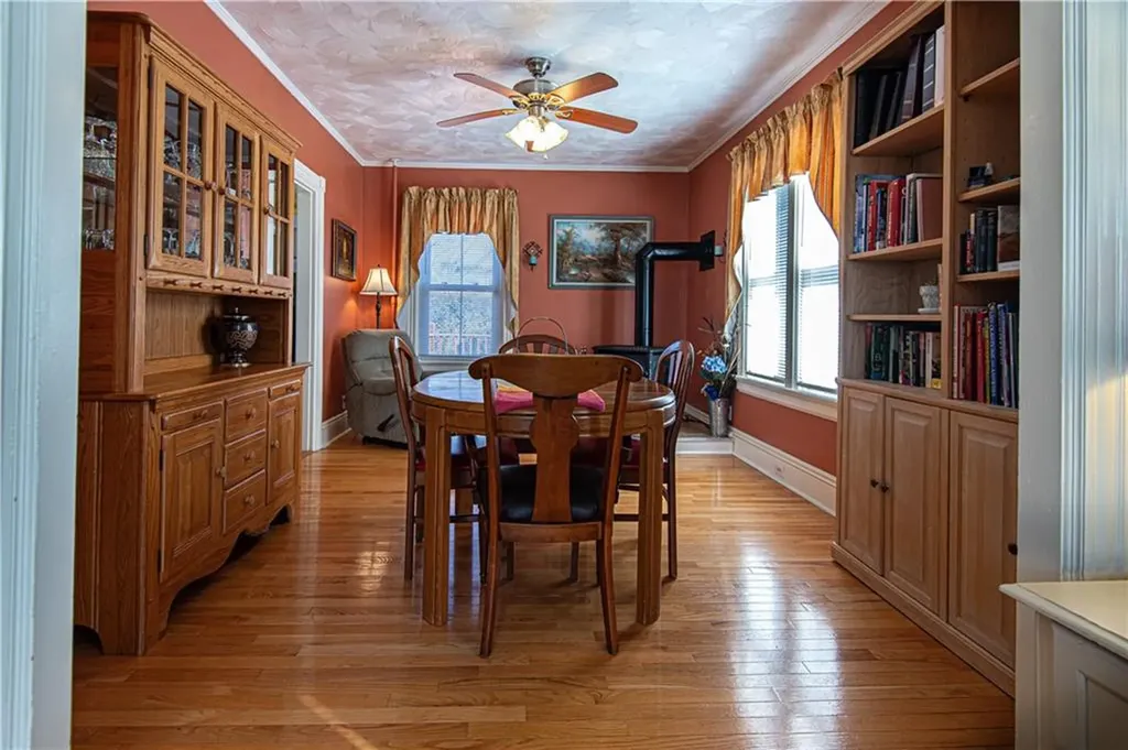 46 Smith Street East Providence RI 02915