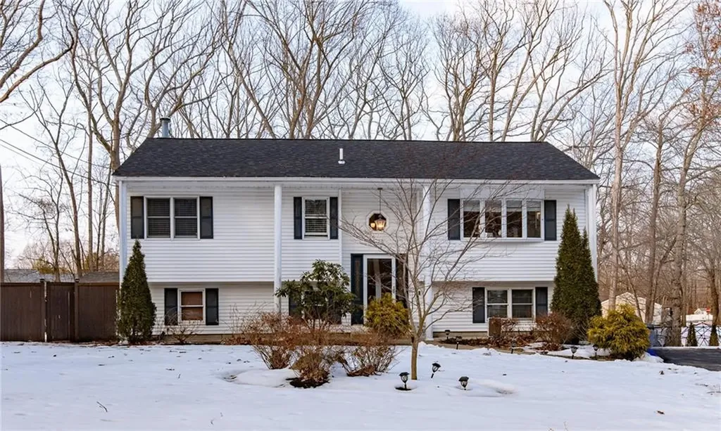 0 1 1/2 Apple Tree Lane Johnston RI 02919