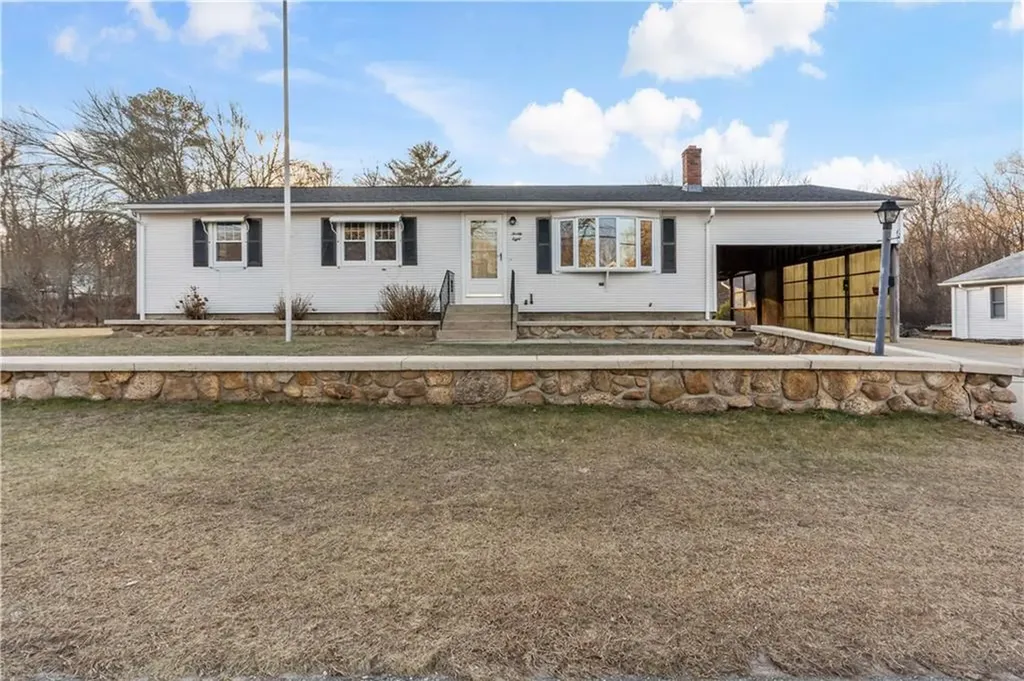 28 Sheltra Avenue Coventry RI 02816
