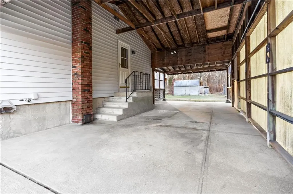 28 Sheltra Avenue Coventry RI 02816