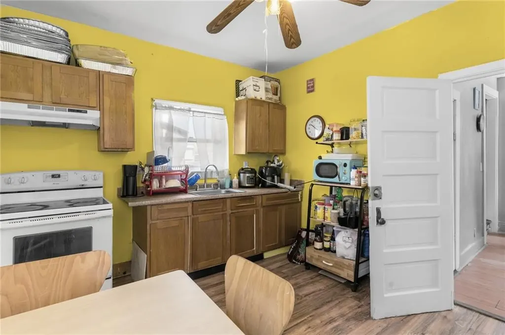 145 Benedict Street Providence RI 02909